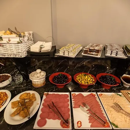 新塔克西姆酒店 酒店 3*
